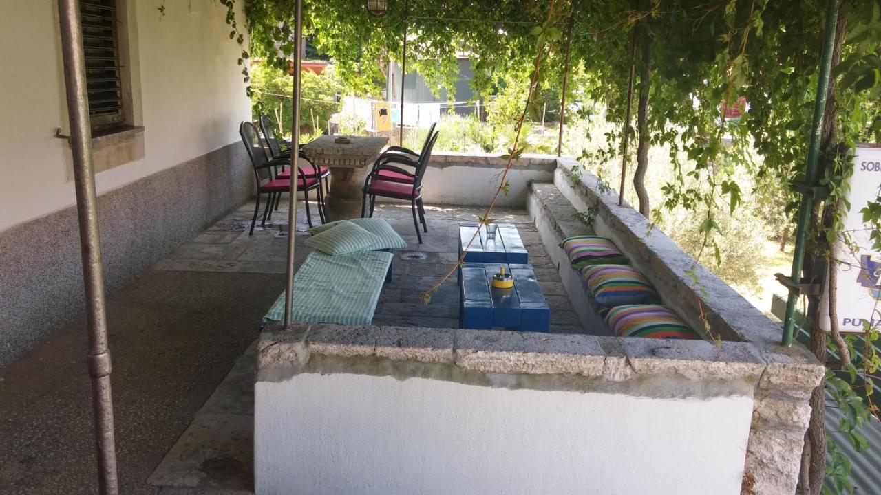 Pape Punat Apartmani I Sobe Екстер'єр фото