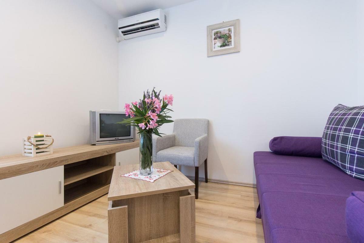 Pape Punat Apartmani I Sobe Екстер'єр фото