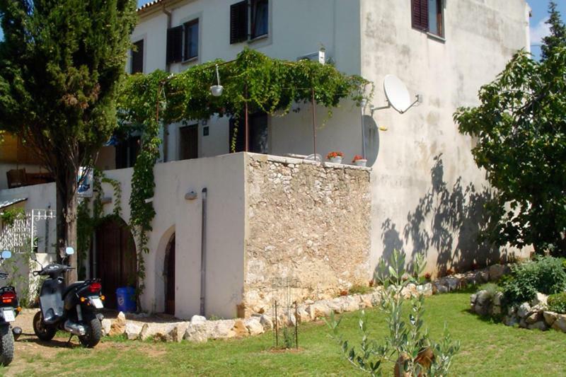 Pape Punat Apartmani I Sobe Екстер'єр фото